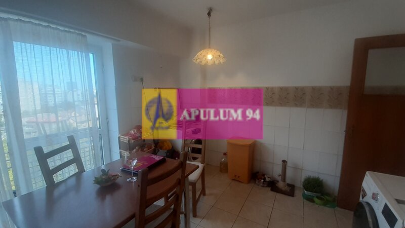 Apartament frumos, spatios, decomandat zona Bld Unirii-Zepter